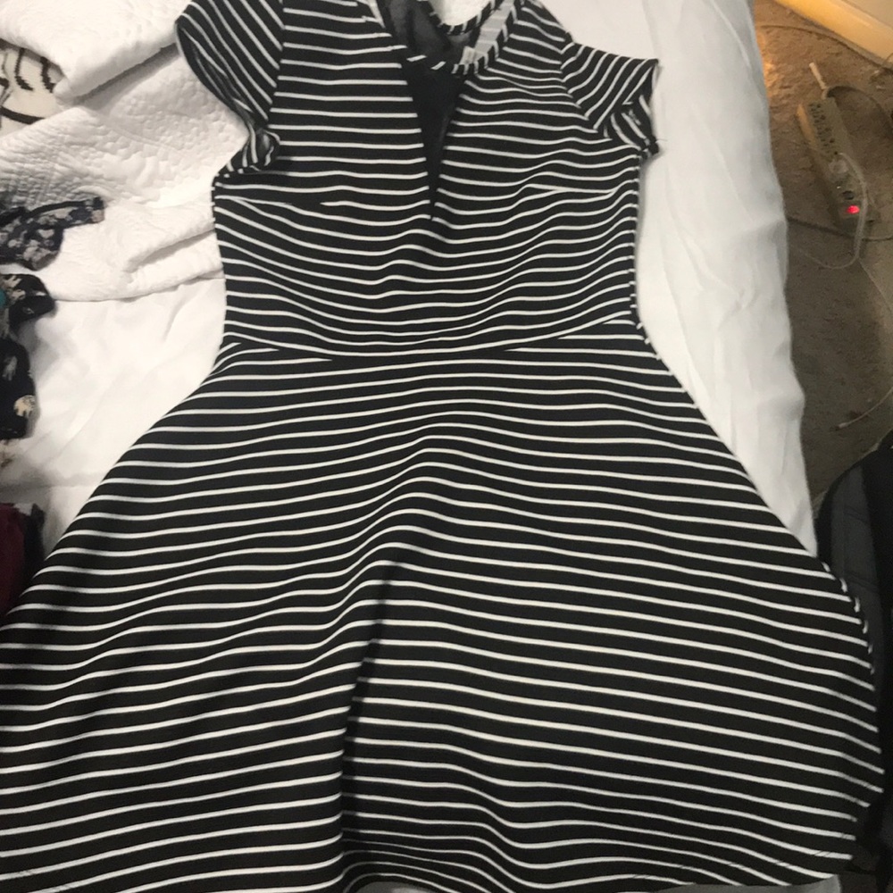 A line short sleeved dress